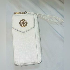 Selling because I need to clear my closet